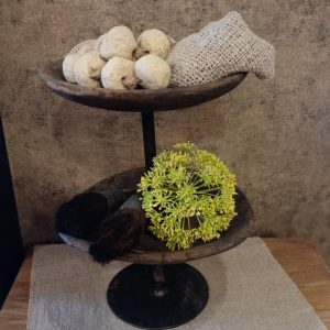 Etagere
