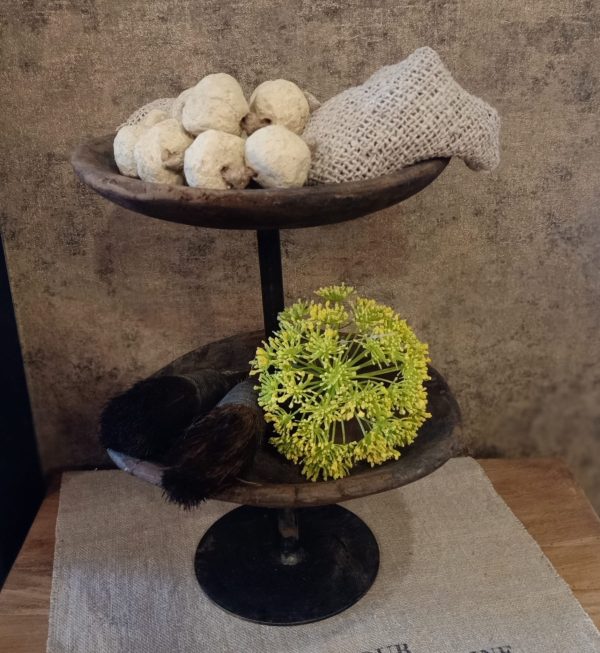 Etagere